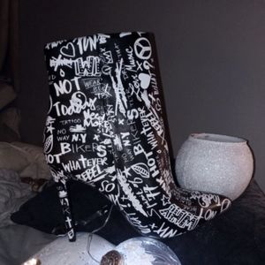Aldo grafitti ankle boots